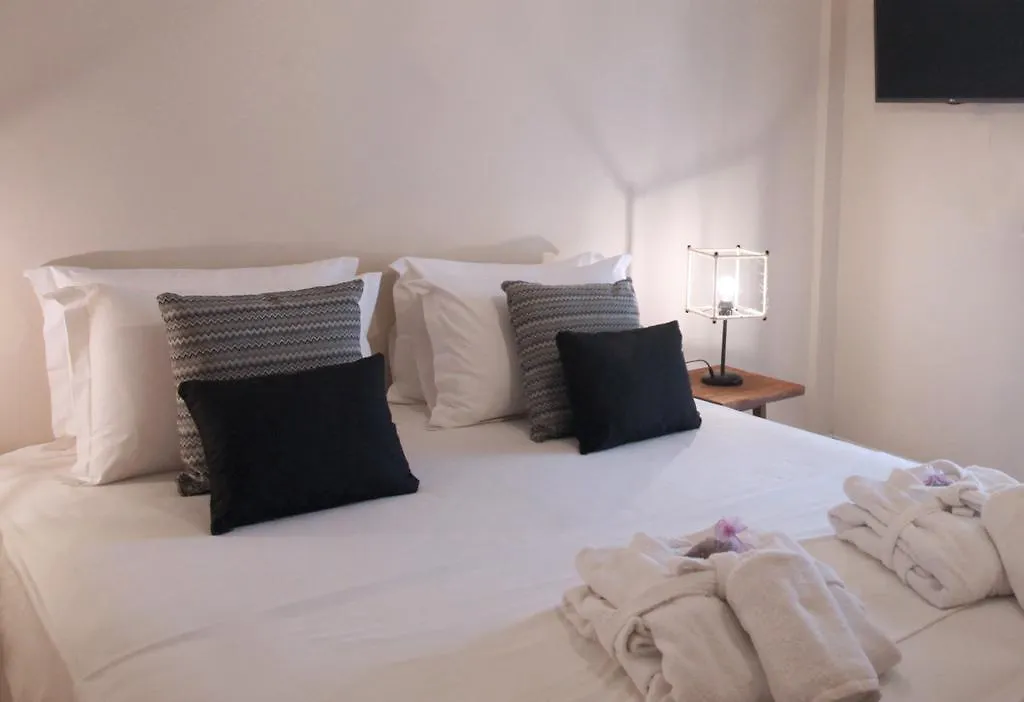 The Beach House - Apartments & Studios (Adults Only) Άφυτος
