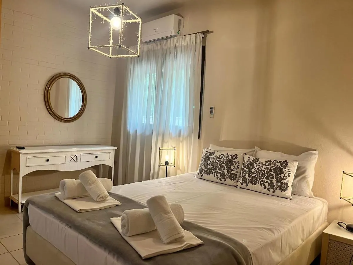 Casa de hóspedes The Beach House - Apartments & Studios (Adults Only) Áfitos